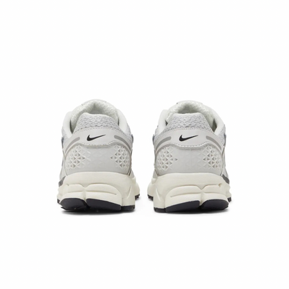 Air Zoom Vomero 5 'Photon Dust Metallic Silver'
