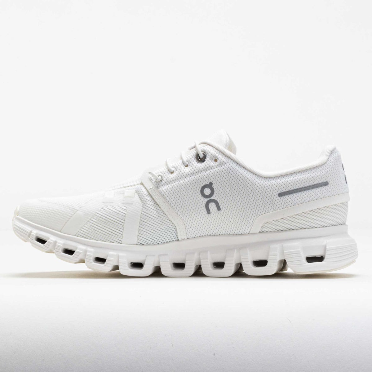 On Running Cloud 6 All White