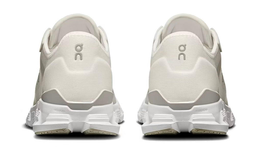 On Running Cloud X 4 AD White Wolf