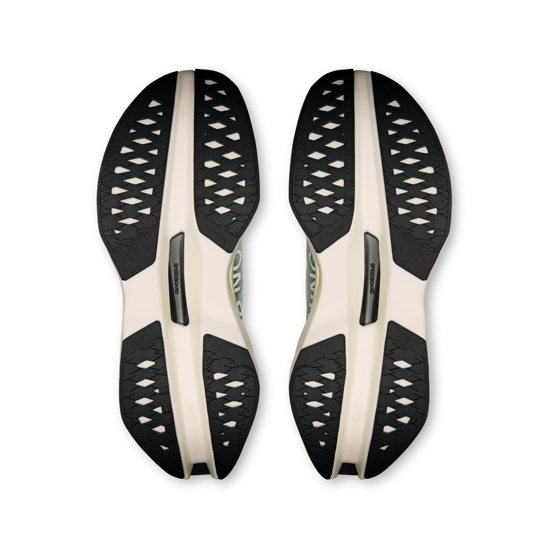 On Running Cloudboom Max White Black